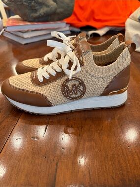 Jenkins Two-Toned Stretch Knit Trainer